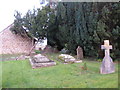 St Lawrence, Milcombe: graves