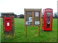 Post box etc at Roe Green