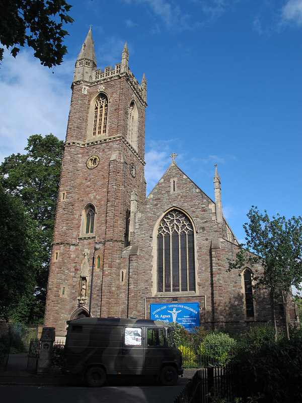 St Agnes church - west end © Stephen Craven :: Geograph Britain and Ireland