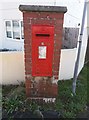 Rottingdean: postbox № BN2 171