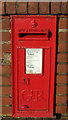 SE8530 : George V postbox on Main Road, Newport by JThomas