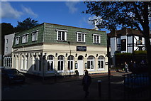TQ5838 : Tunbridge Wells Grill by N Chadwick