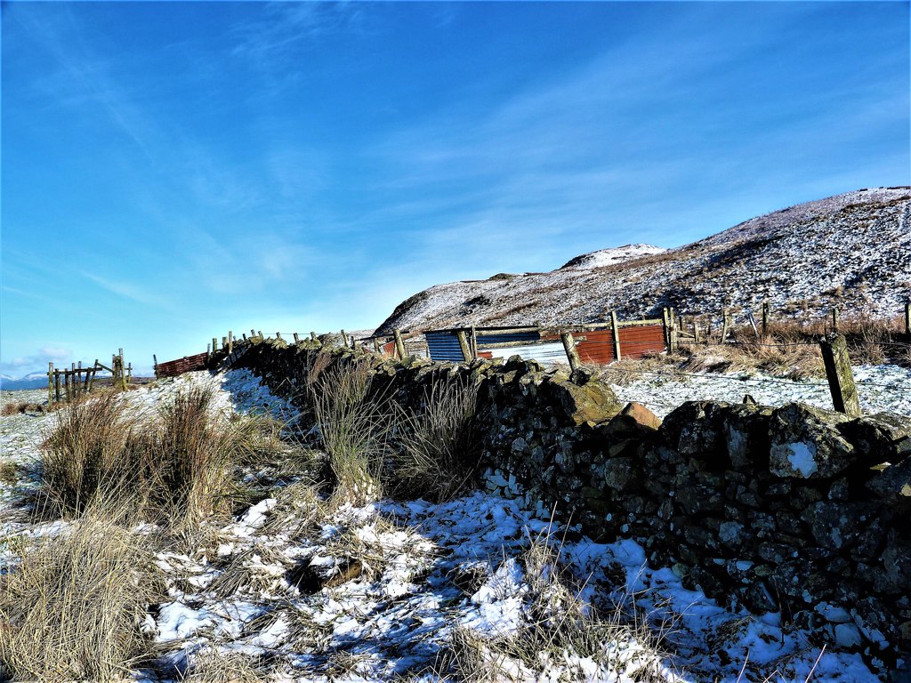 Holehouse Farm Sheep Fanks © Raibeart MacAoidh :: Geograph Britain and ...