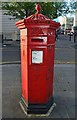 TQ2481 : Victorian Penfold type postbox (1), corner of Ladbroke Grove & Oxford Gardens, Kensington, London by L S Wilson