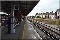 TQ3174 : Platform 4, Herne Hill Station by N Chadwick
