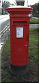TA0728 : Elizabeth II postbox on Boulevard, Hull by JThomas
