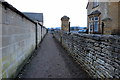 Footpath to Batsford Arboretum