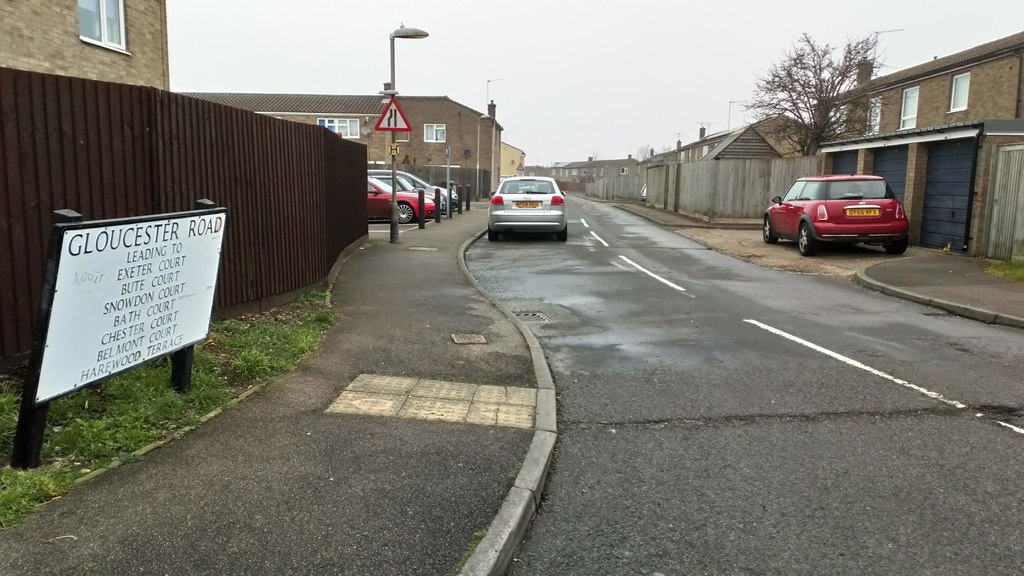 gloucester-road-haverhill-stuart-shepherd-geograph-britain-and