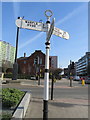 Fingerpost in Wellington Road, Stockport (2)