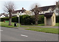 Leamington Road bus stop and shelter, Broadway