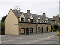 Cottages in Pratt Street