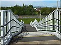 Hillington Footbridge: northern steps