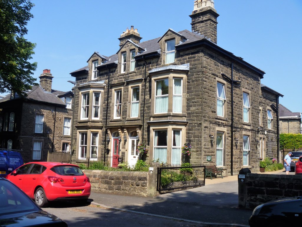 substantial-houses-michael-dibb-geograph-britain-and-ireland