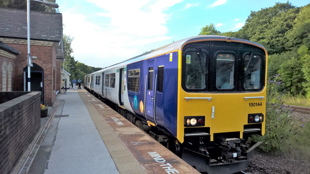 Northern Class 1501 Dmu At Dore And © Chris Morgan Geograph