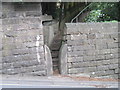 Stile and steps to footpath to Denefields