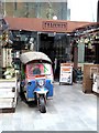 Tuk-tuk at the Thaikhun Restaurant