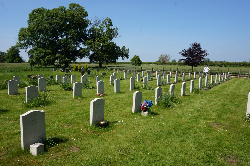 Commonwealth War Graves © Ian S :: Geograph Britain And Ireland