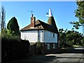 TQ9144 : The Oast House, Pluckley Thorne by G Laird