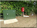TL8622 : Surrex Hamlet Postbox by Geographer
