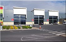 S7477 : Vacant units at Fourlakes Retail Park, Dublin Road, Carlow by P L Chadwick