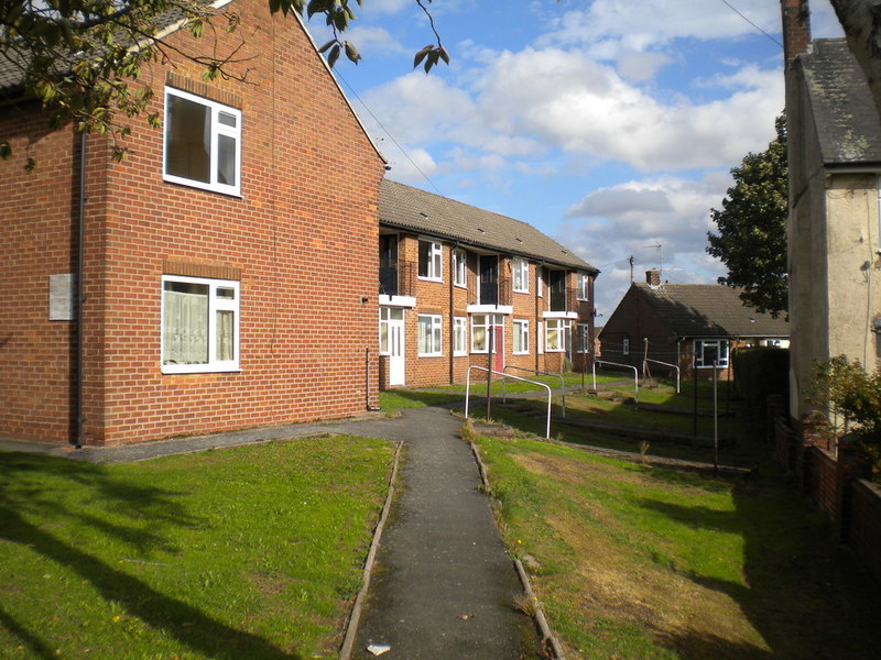 Low rise flats off Flaxpiece Road, Clay... © Richard Vince :: Geograph ...