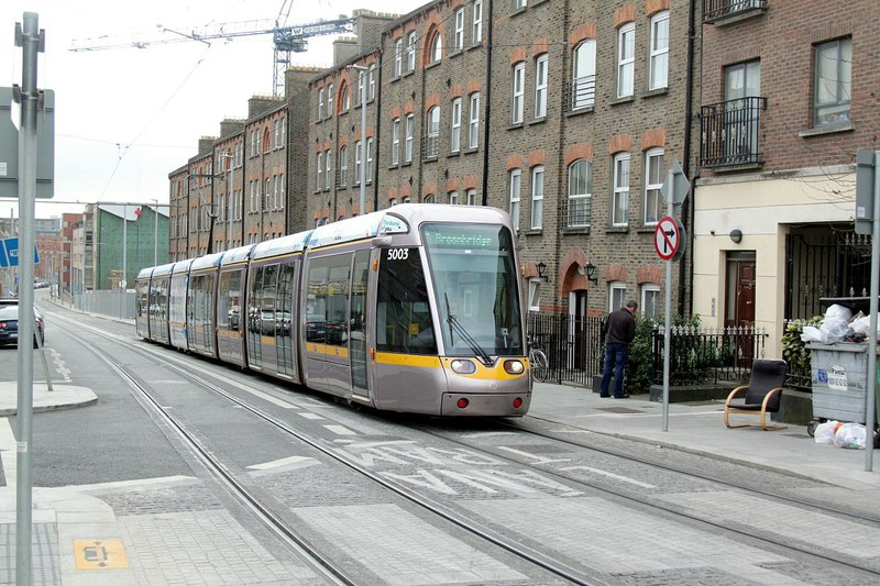 Luas Tram Passing Temple Court Dominick © Alan Murray Rust