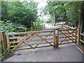 SU9997 : Entrance to Little Chalfont Nature Park by David Hillas