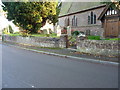 Churchyard boundary wall, Waters Upton