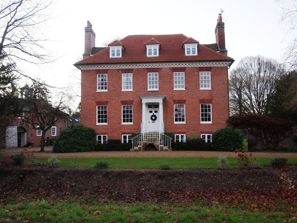 The Old Vicarage, King's Somborne © Chris Andrews :: Geograph Britain ...