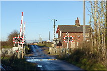 SE5922 : Heck Lane level crossing by Alan Murray-Rust