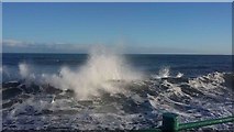 NZ4059 : Incoming and Outgoing Waves Crash together in the North Sea at Seaburn by Les Hull