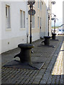 Marine bollards on Linthouse Vennel