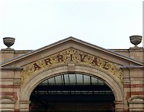 SK5904 : Leicester Railway Station, arrival arch by Alan Murray-Rust