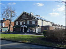 TA0627 : The New Empress public house, Hull by JThomas