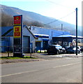 Troedyrhiw car wash and shop