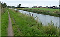 Heading north along the Lancaster Canal towpath