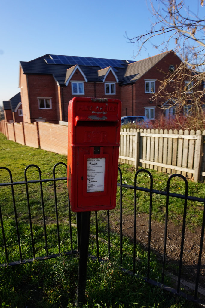 Postbox on Westfield Lane, South Elmsall © Ian S :: Geograph Britain ...