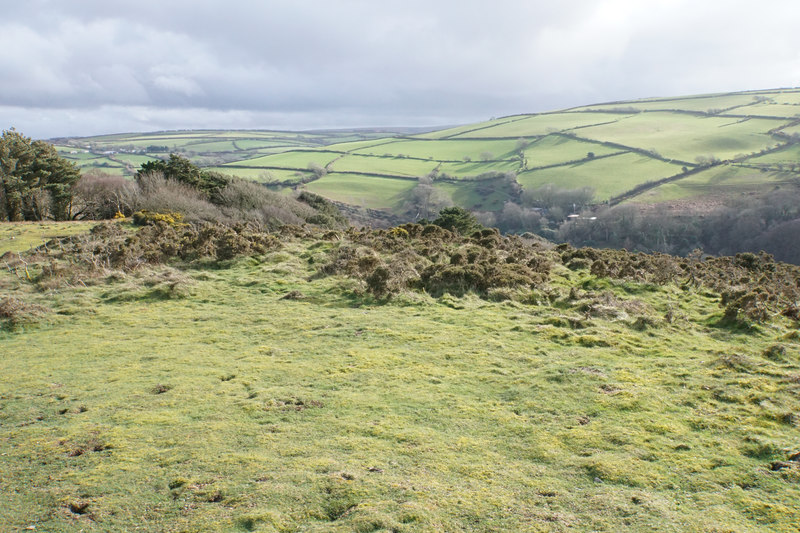 The top of Hollerday Hill © Bill Boaden :: Geograph Britain and Ireland