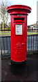 TA0832 : George V postbox on Beverley Road, Hull by JThomas