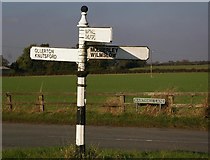 SJ7977 : Direction Sign - Signpost near Rycroft Farm, Marthall parish by C Marcus