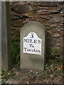 Modern Milestone by Kingston Road, north of Mill Cross