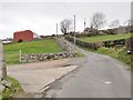 Homesteads on the ascending Seavers Road