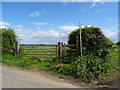 SJ5049 : Field entrance and footpath by JThomas