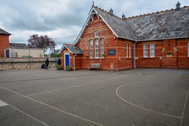 West Buckland : West Buckland Primary... © Lewis Clarke :: Geograph ...