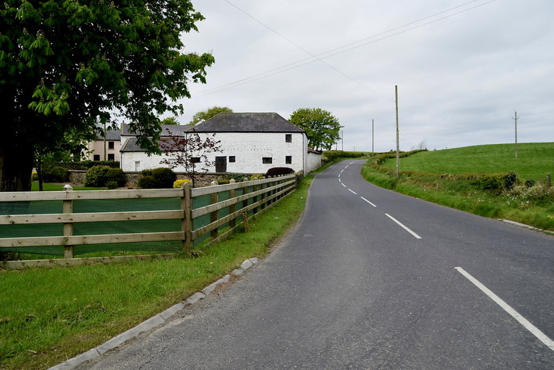 Tievenny Road, Crew Upper © Kenneth Allen :: Geograph Ireland