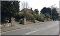 Garden walls and gate pillars, Cliff Hill, Coventry Road, Warwick