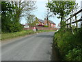 Hexton Road entering Lilley village