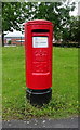 Elizabeth II postbox on Poole Hall Road, Ellesmere Port