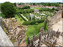 SP2772 : Looking towards the Tudor Garden from the Strong Tower at Kenilworth by David Gearing