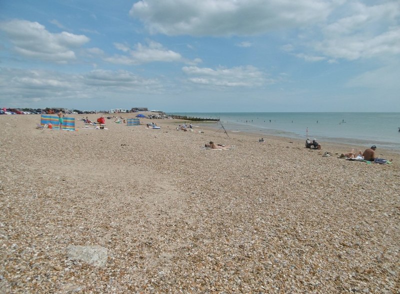 South Hayling, beach © Mike Faherty :: Geograph Britain and Ireland